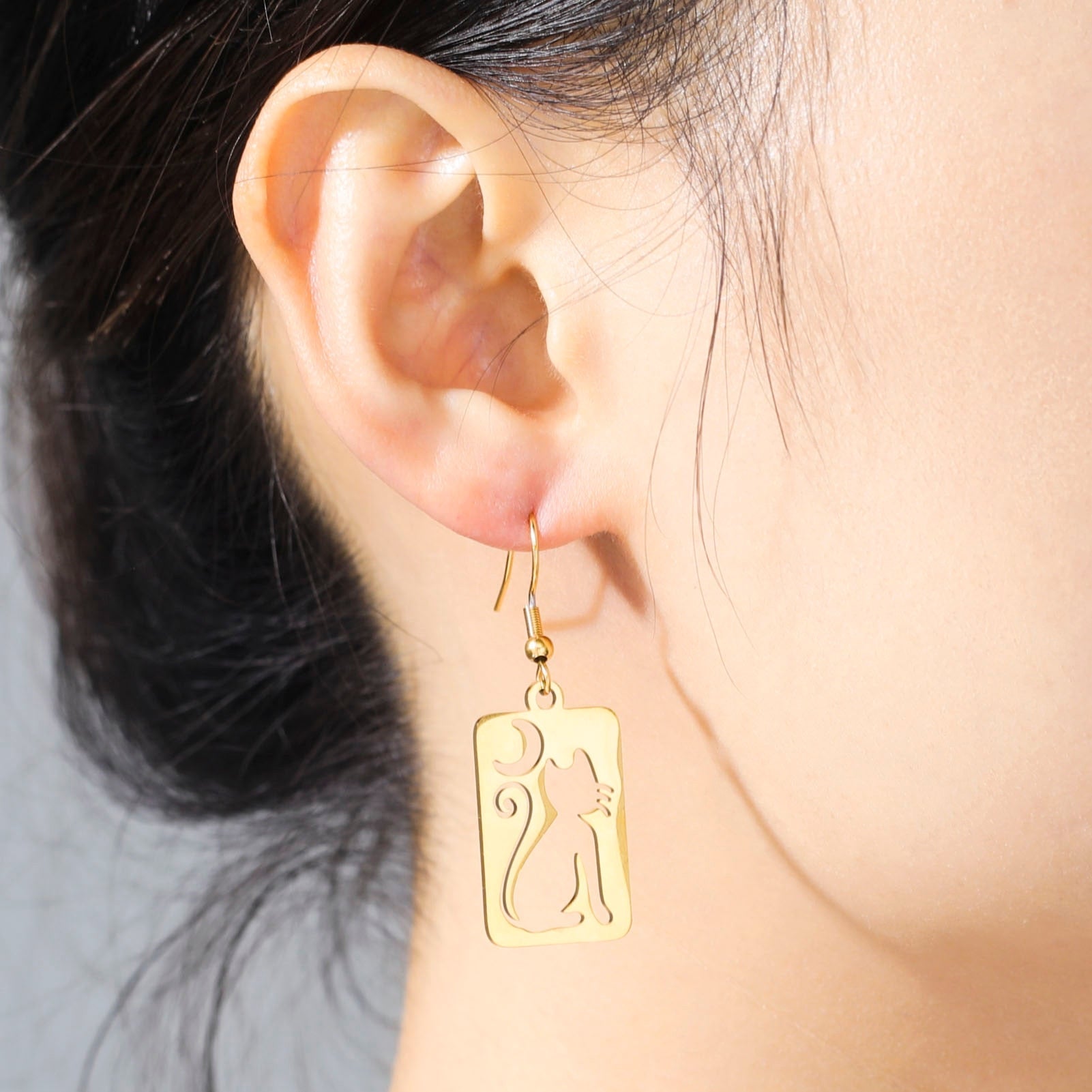 Drop Cat Earrings
