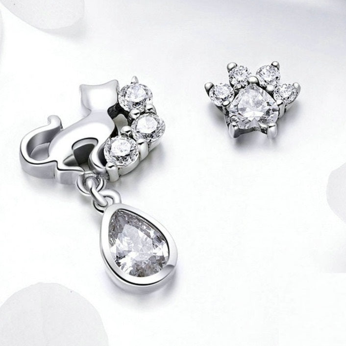 Elegant Cat Diamond Earrings