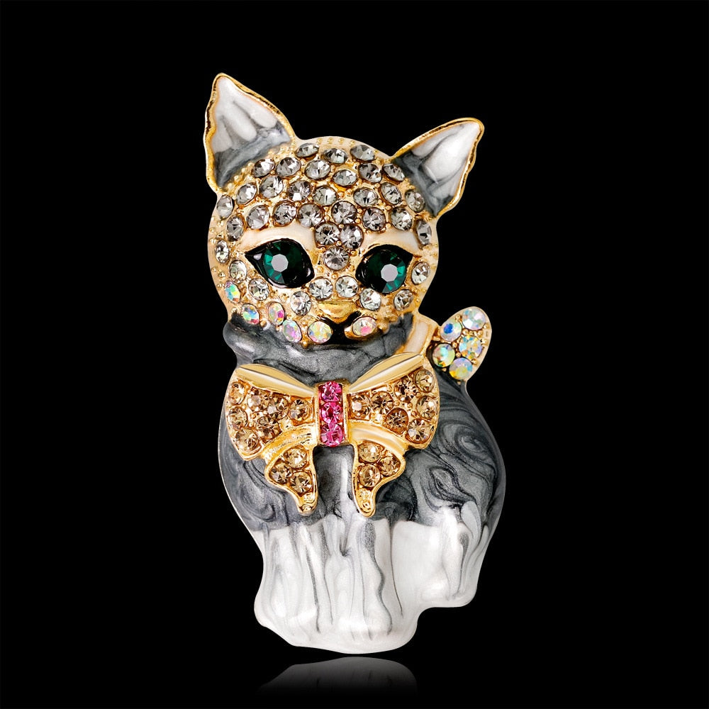 Gold cat brooch