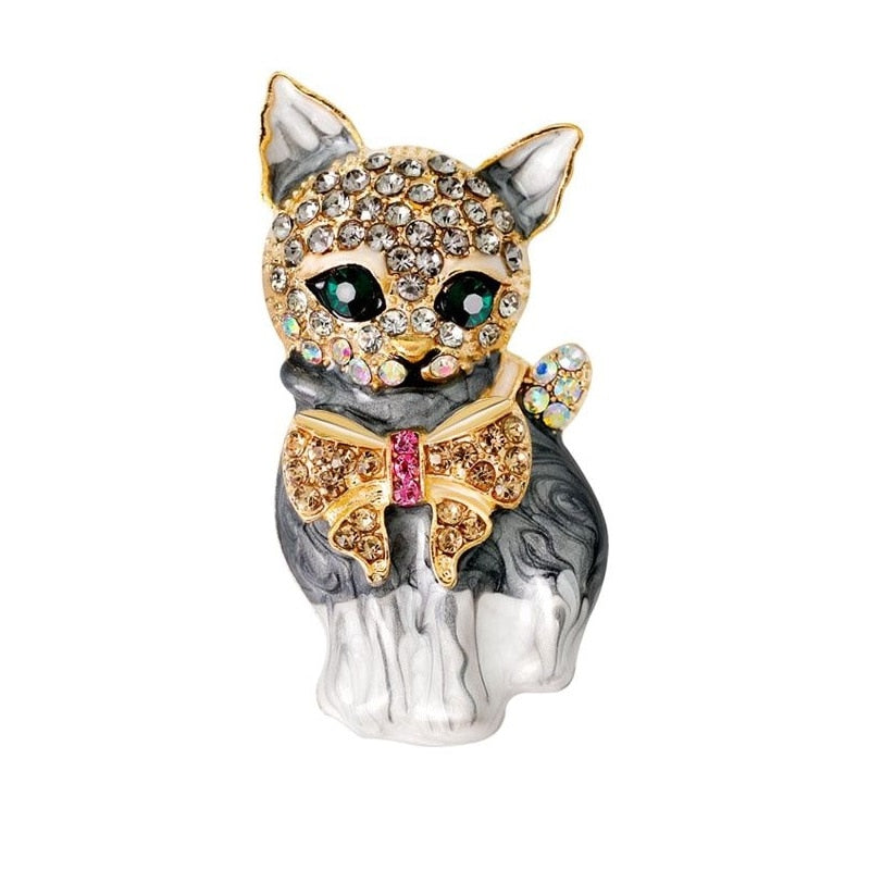 Gold cat brooch