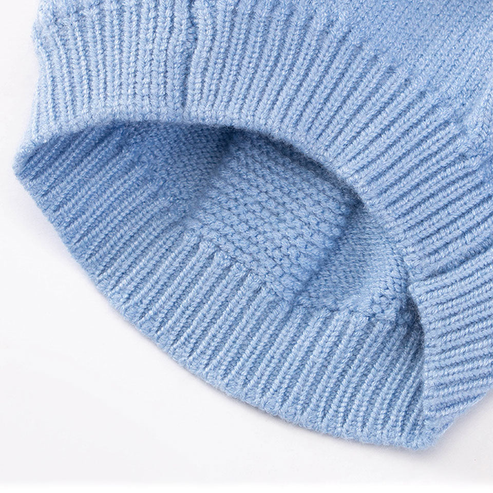 Knitted Clothes for Cats