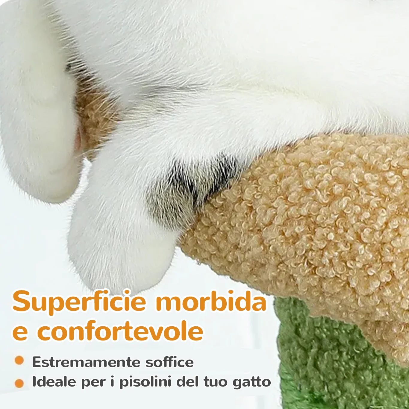 Superficie morbida e confortevole del tiragraffi CozyTree™, ideale per i pisolini del tuo gatto