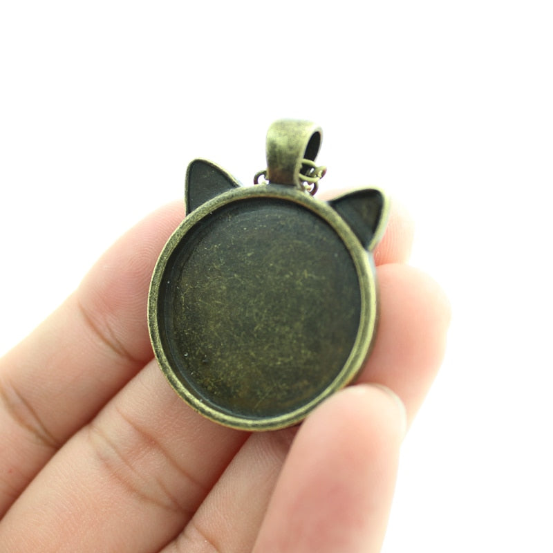 Tuxedo Cat Necklace